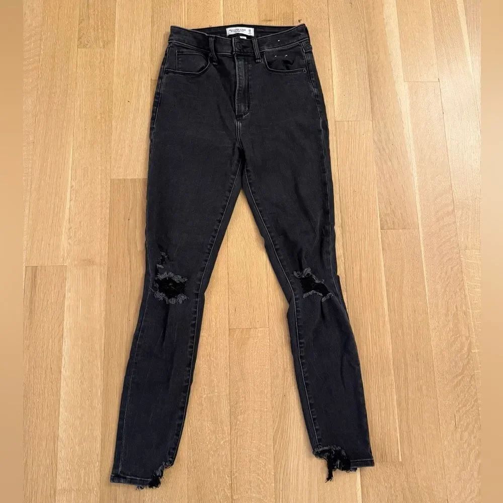 Abercrombie & Fitch Black Ripped Skinny Jeans